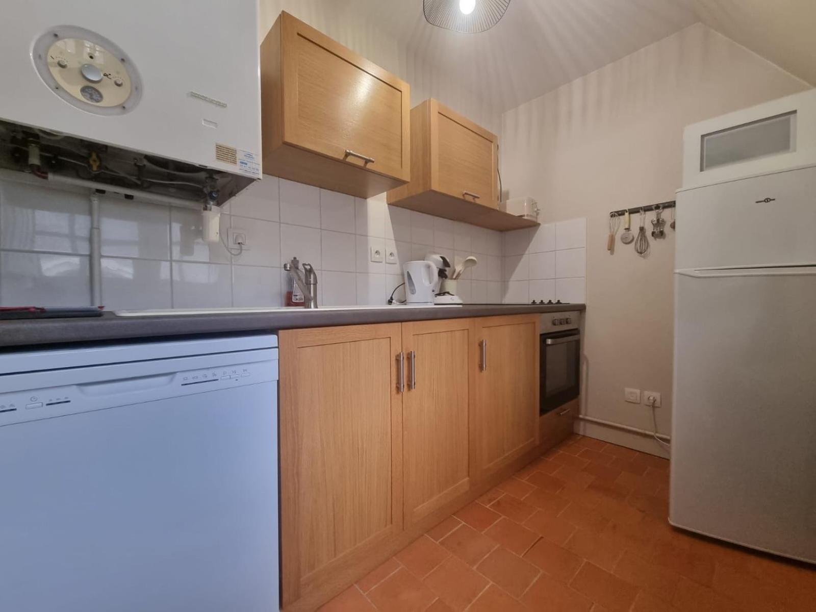 Appartement Au Centre De Richelieu Bagian luar foto