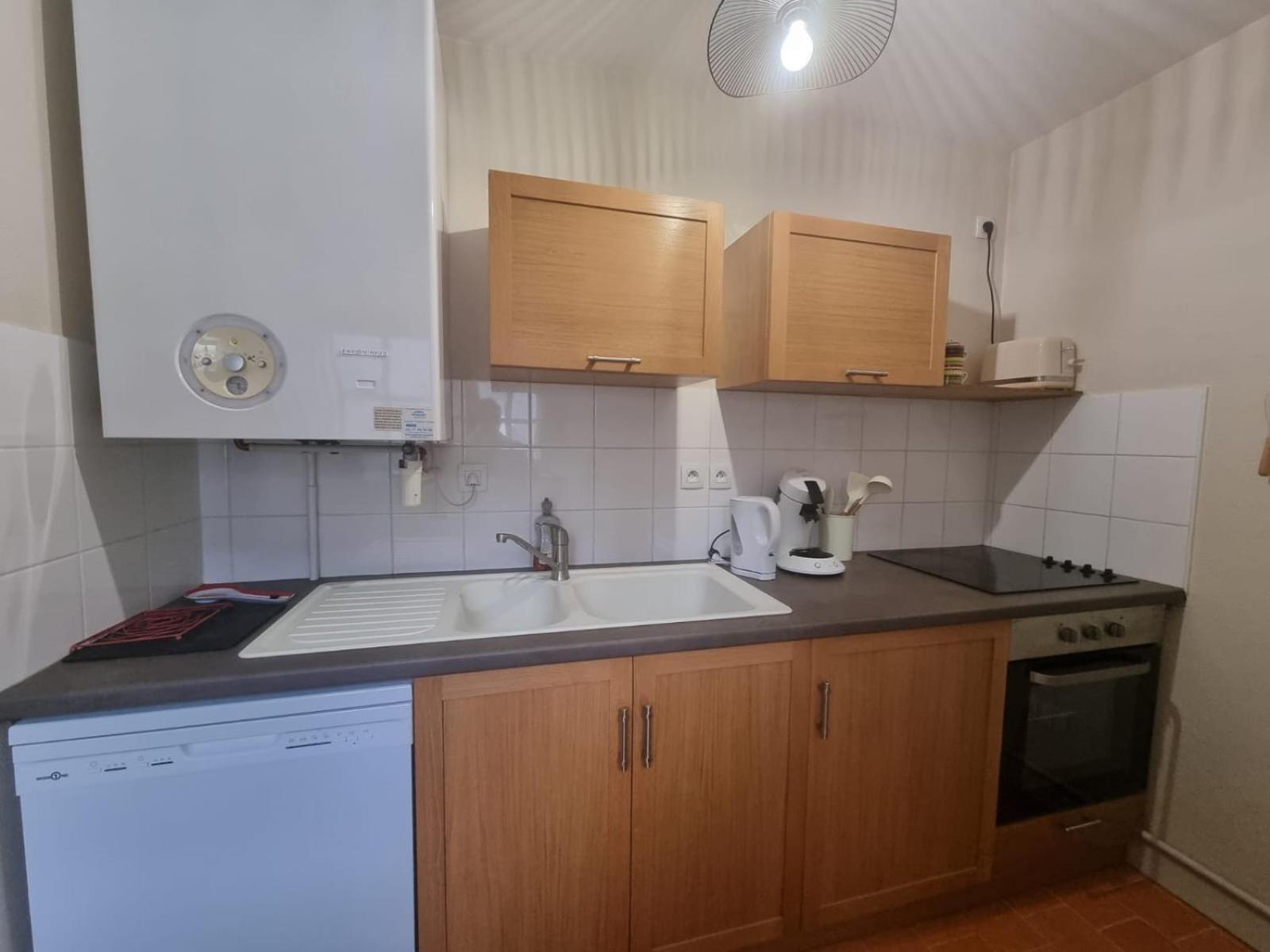 Appartement Au Centre De Richelieu Bagian luar foto