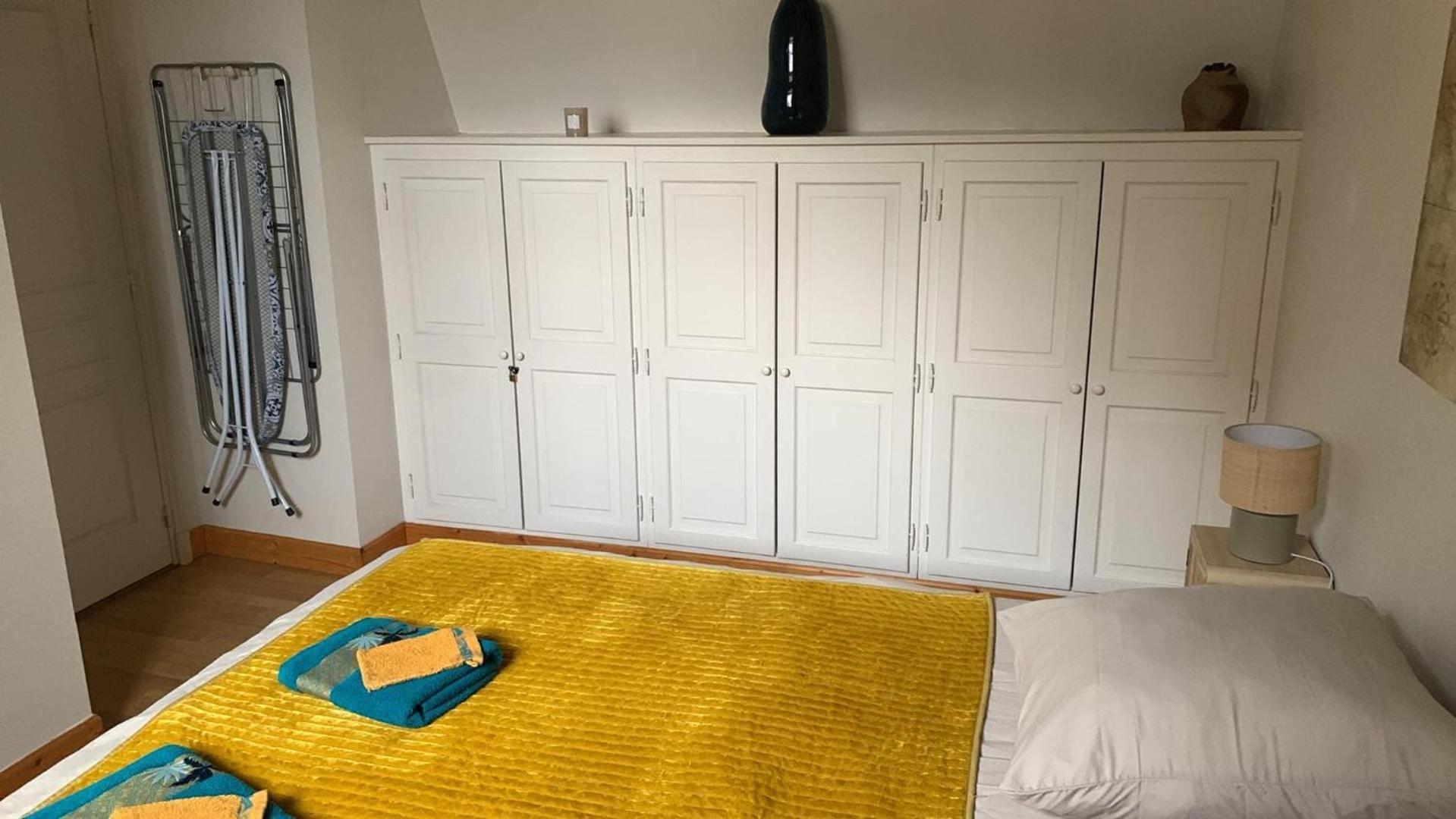 Appartement Au Centre De Richelieu Bagian luar foto