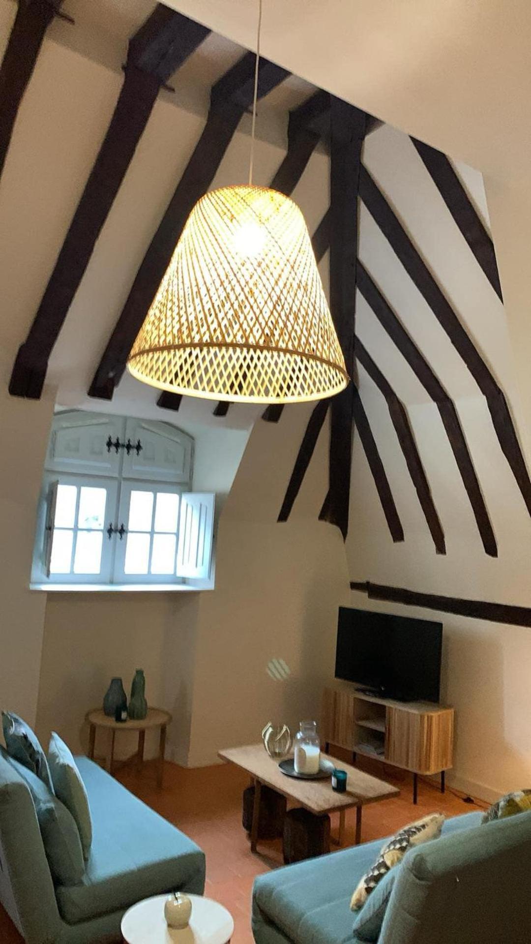 Appartement Au Centre De Richelieu Bagian luar foto