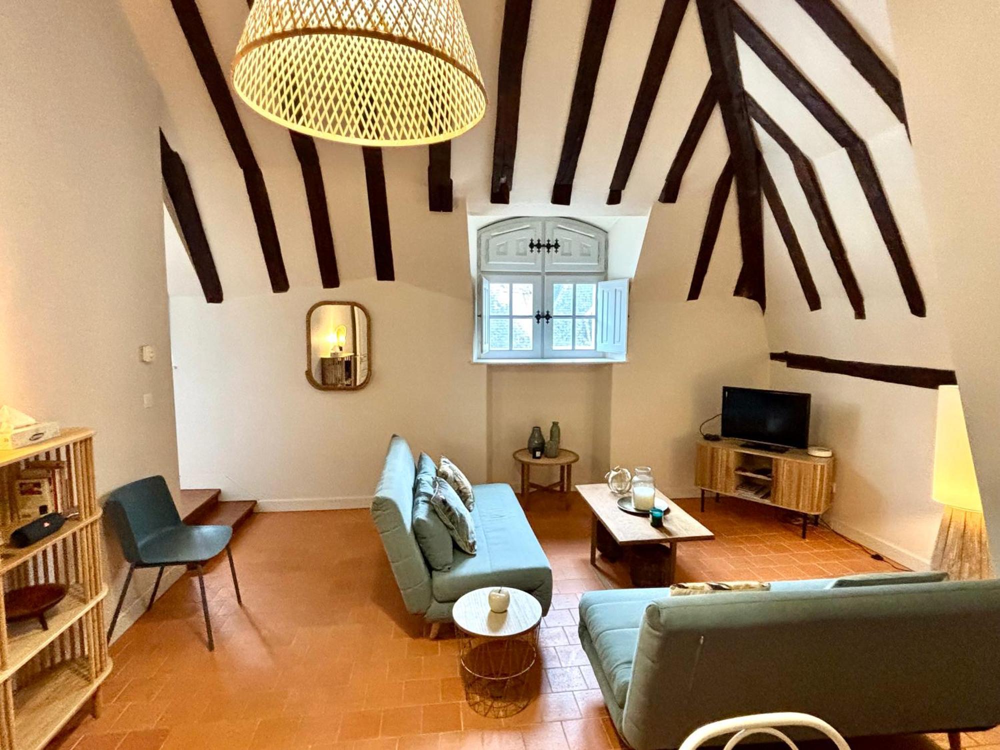 Appartement Au Centre De Richelieu Bagian luar foto